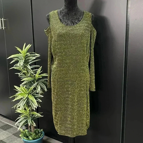 NY Collection Woman Cold shoulder, long sleeve, gold threading,stretch,lined - Picture 1 of 12